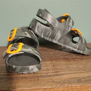 Boys camo sandals